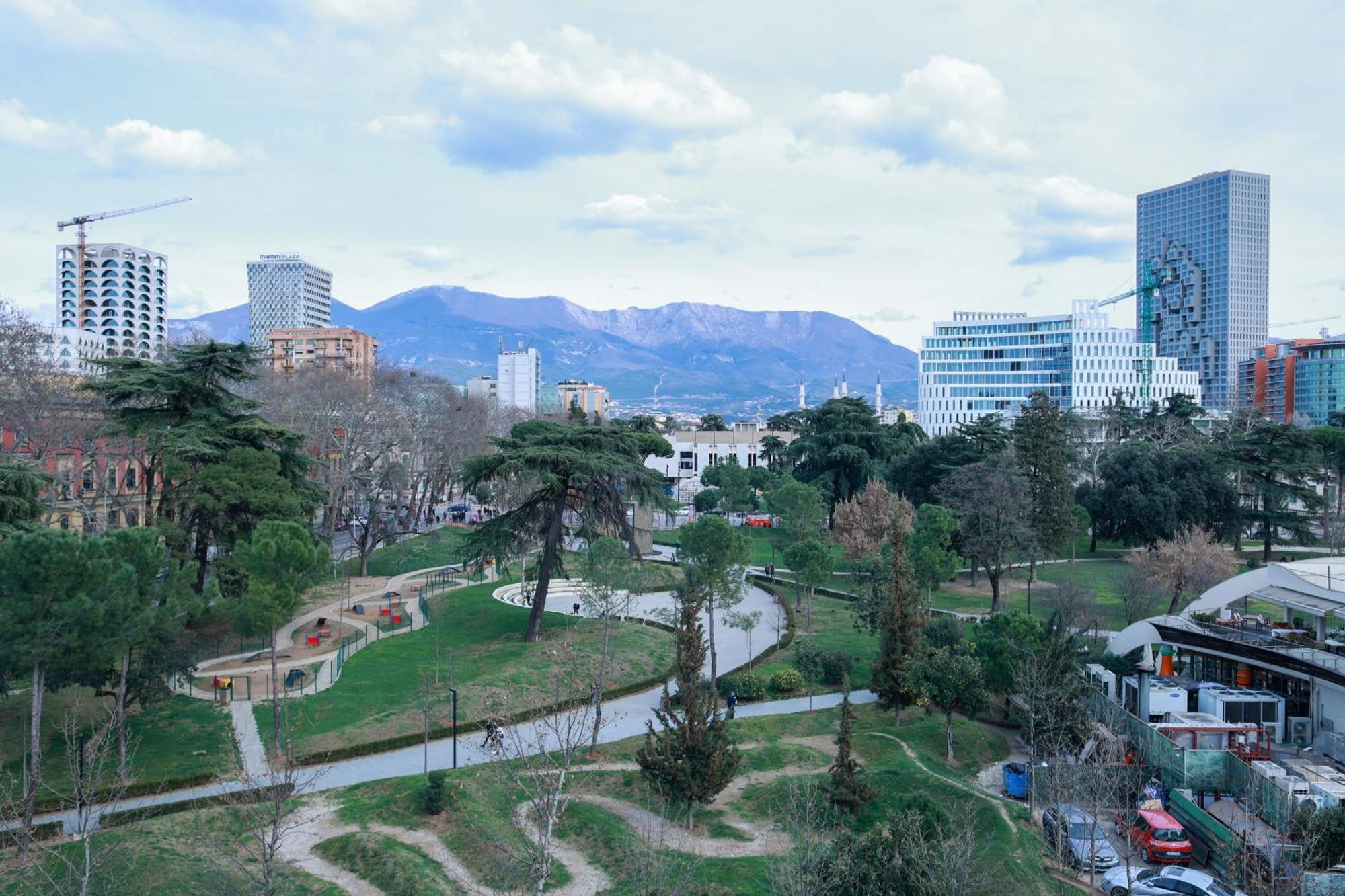 Ferienwohnung Bianca Vista Tirana Exterior foto